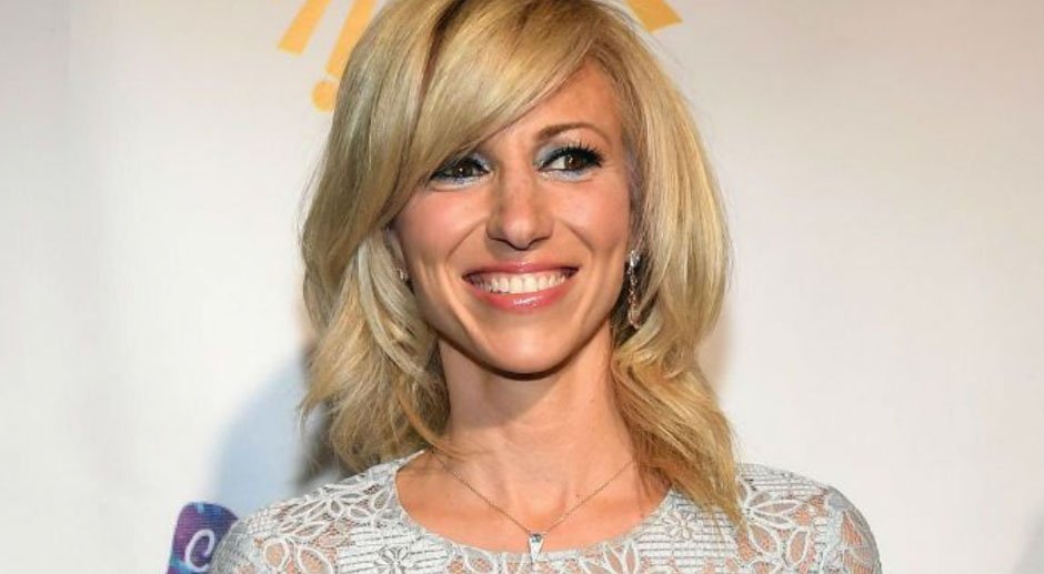 Everything About Singer Debbie Gibson's Net Worth and Biography